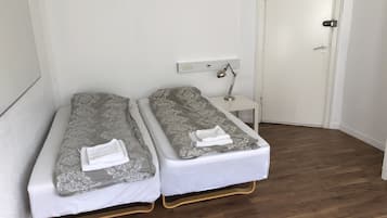 Doppel- oder Zweibettzimmer, Gemeinschaftsbad