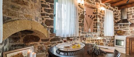 Suite, Sea View | Private kitchen