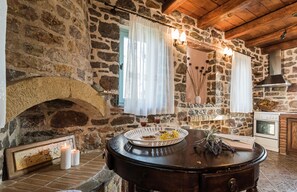 Suite, Sea View | Private kitchen