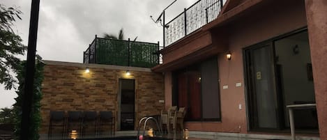 Alberca al aire libre