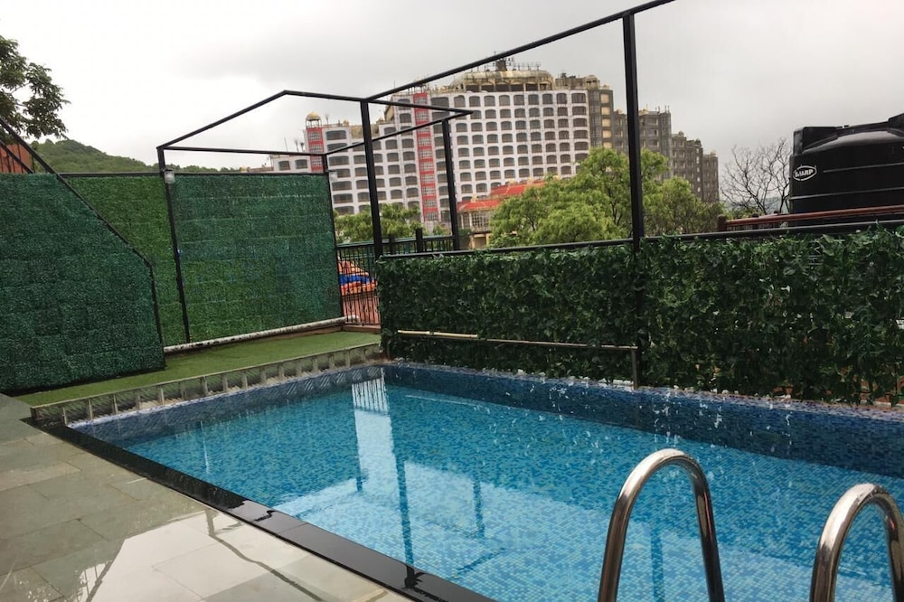 Skip City Villa Hidd
