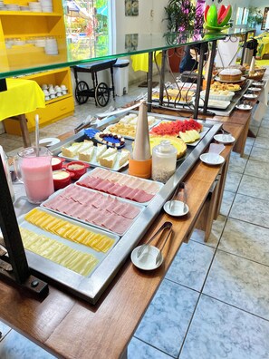 매일 풀 브렉퍼스트 무료 아침 식사 포함