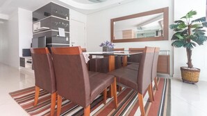 Restauration dans la chambre