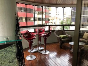 Balcony - Apto Perfeito Quadra Mar (Balneário Camboriú)