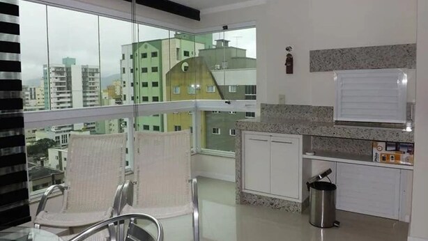 Apartment | Balcony - Apto Magnifico Praia (Itapema)