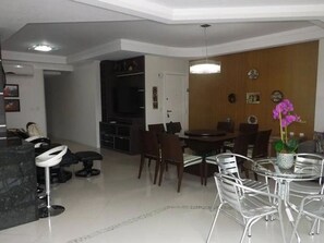 Apartment | Living room - Apto Magnifico Praia (Itapema)