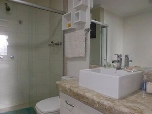Apartment | Badezimmer | Haartrockner, Handtücher