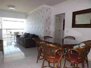 Apartment | In-room dining