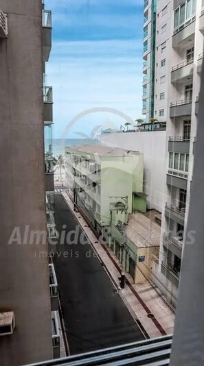 Apartment | View from room - Apto Aconchego Quadra do Mar (Balneário Camboriú)