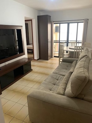 TV - Apto Próximo Mar Balneário Camboriú (Balneário Camboriú)