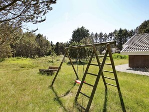 House | Children's area - 10 Person Holiday Home in Albaek (Aalbaek)