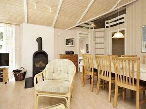 House | Interior - 10 Person Holiday Home in Albaek (Aalbaek)