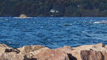 House | Water view