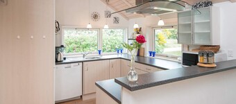 8 Person Holiday Home in Allingabro-by Traum