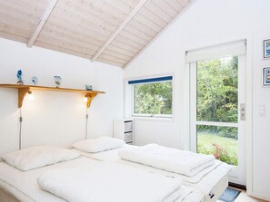 4 bedrooms