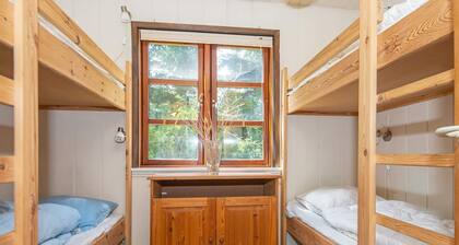 6 Person Holiday Home in Hojslev