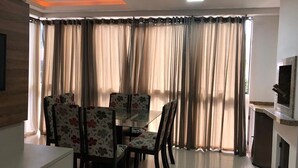 Apartment | Living room | TV - Apto Pé na Areia (Itapema)
