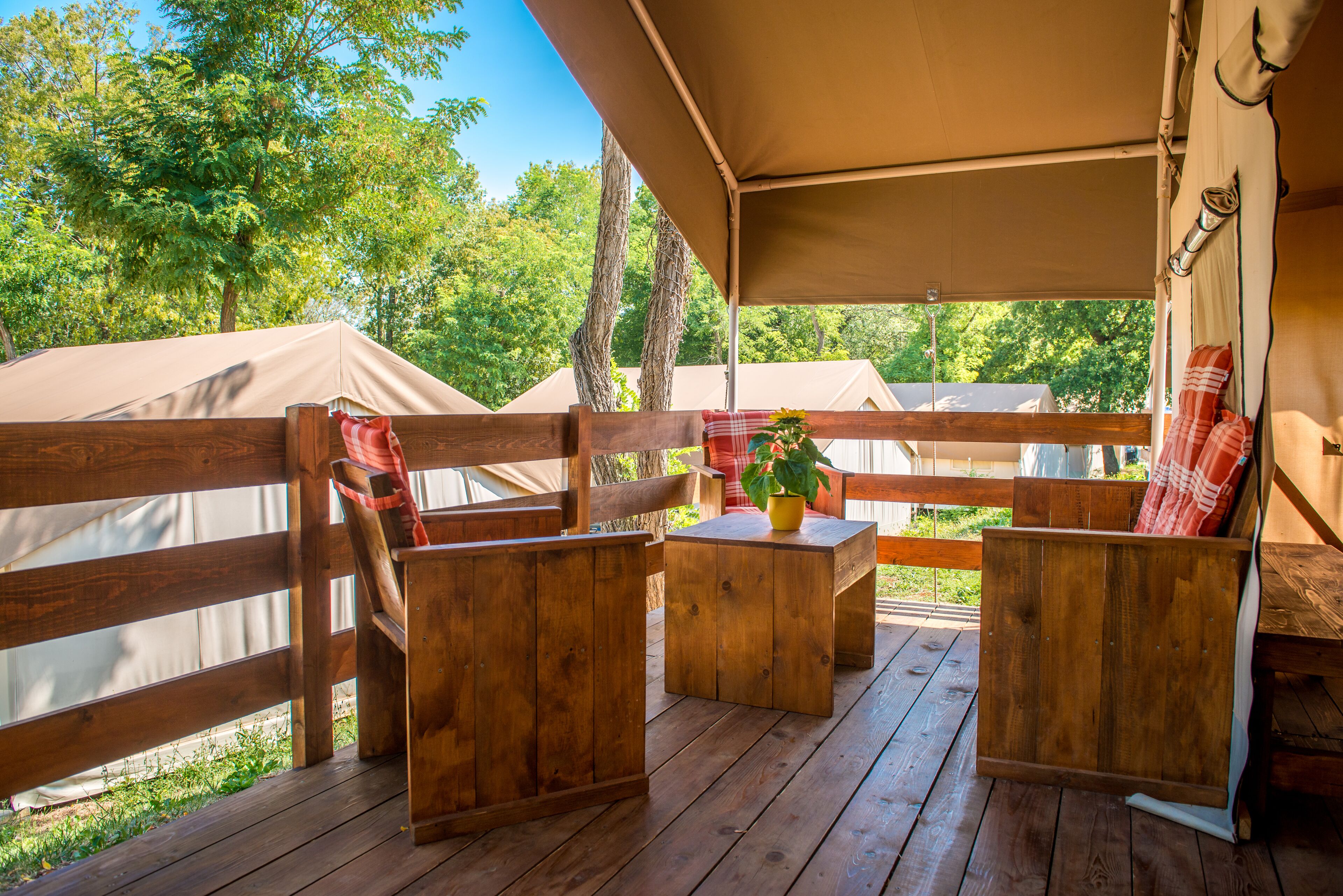 Deluxe Tent | Terrace/patio