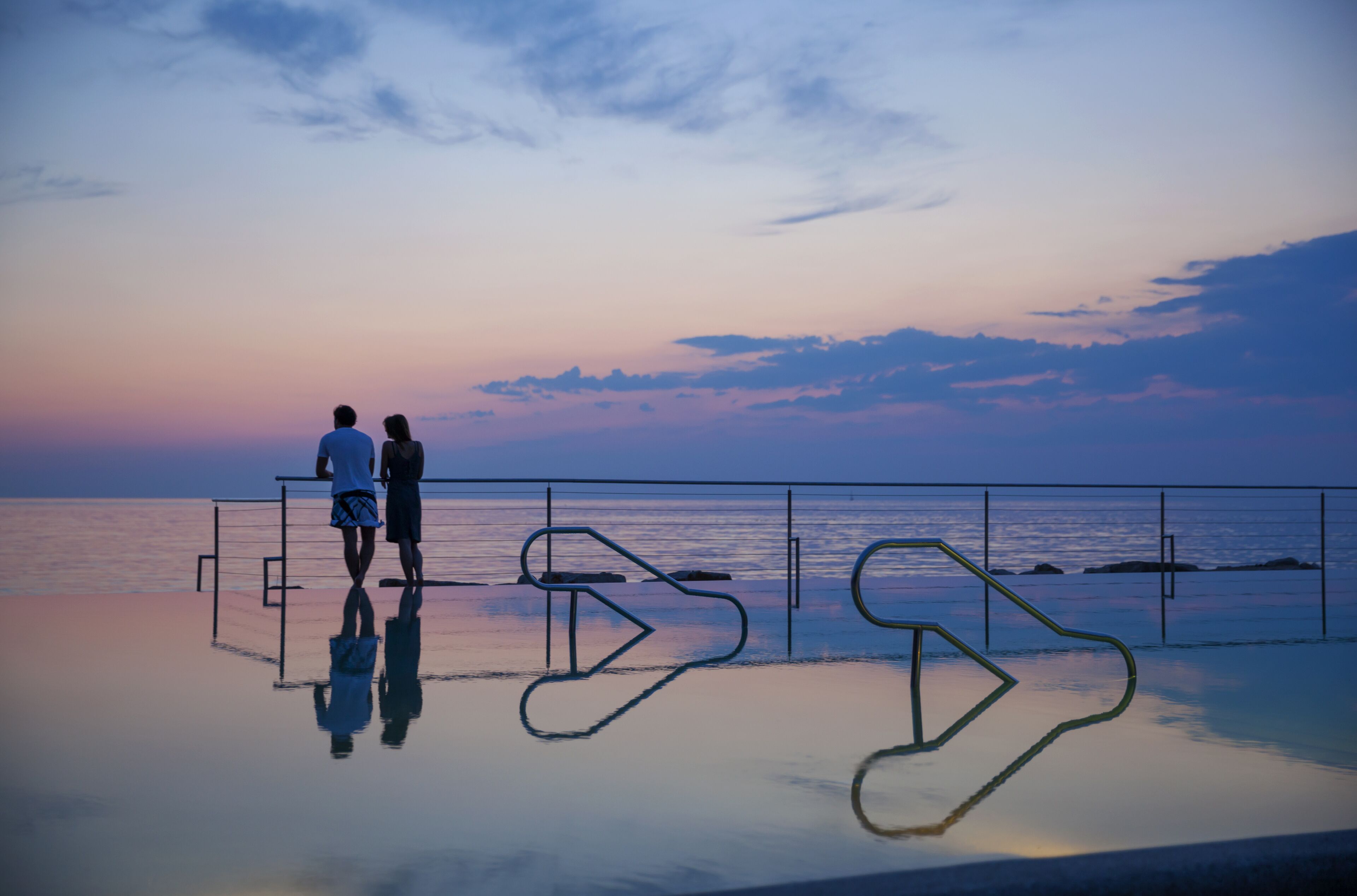 حمّام سباحة خارجي