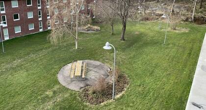 Garden view _ Studio & Kitchen