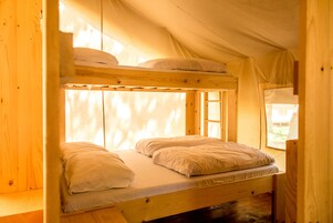 2 habitaciones, escritorio, wifi gratis y ropa de cama 