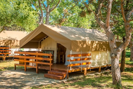 Facciata della struttura. Sunflower Camping Savudrija