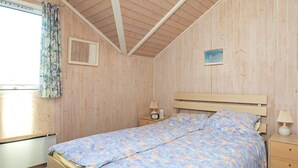 Room - Cosy Holiday Home in Zealand With Whirlpool (Kalundborg)