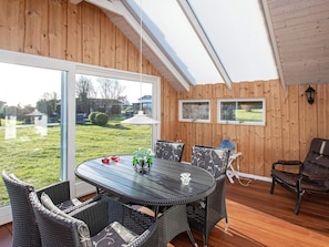 Dining - Cosy Holiday Home in Zealand With Whirlpool (Kalundborg)