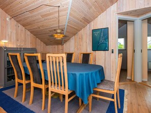 House | Dining - 8 Person Holiday Home in Harboore (Harboore)