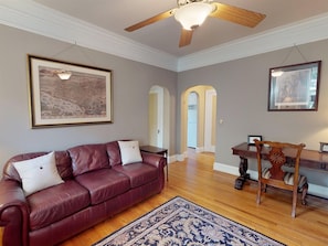 Condo, 1 Queen Bed (Southern Charm on Liberty) | Living room