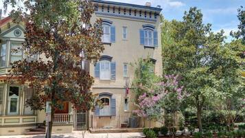Condo, 1 Queen Bed (Southern Charm on Liberty) | Exterior