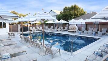 Condo, 1 Katil Ratu (Queen) (Southern Charm on Liberty) | Kolam renang | Kolam renang terbuka