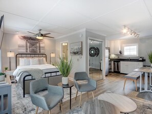 Apartment, Multiple Beds (Broughton Deco Carriage)