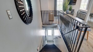 Apartment, Multiple Beds (Broughton Deco Carriage) | Interior - Broughton Deco Carriage (Savannah)