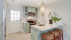 Private kitchen - Crawford Carriage House (Savannah)