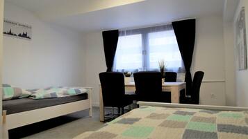 Deluxe Apartment, City View | 3 bedrooms, free WiFi