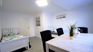 Deluxe Apartment, City View