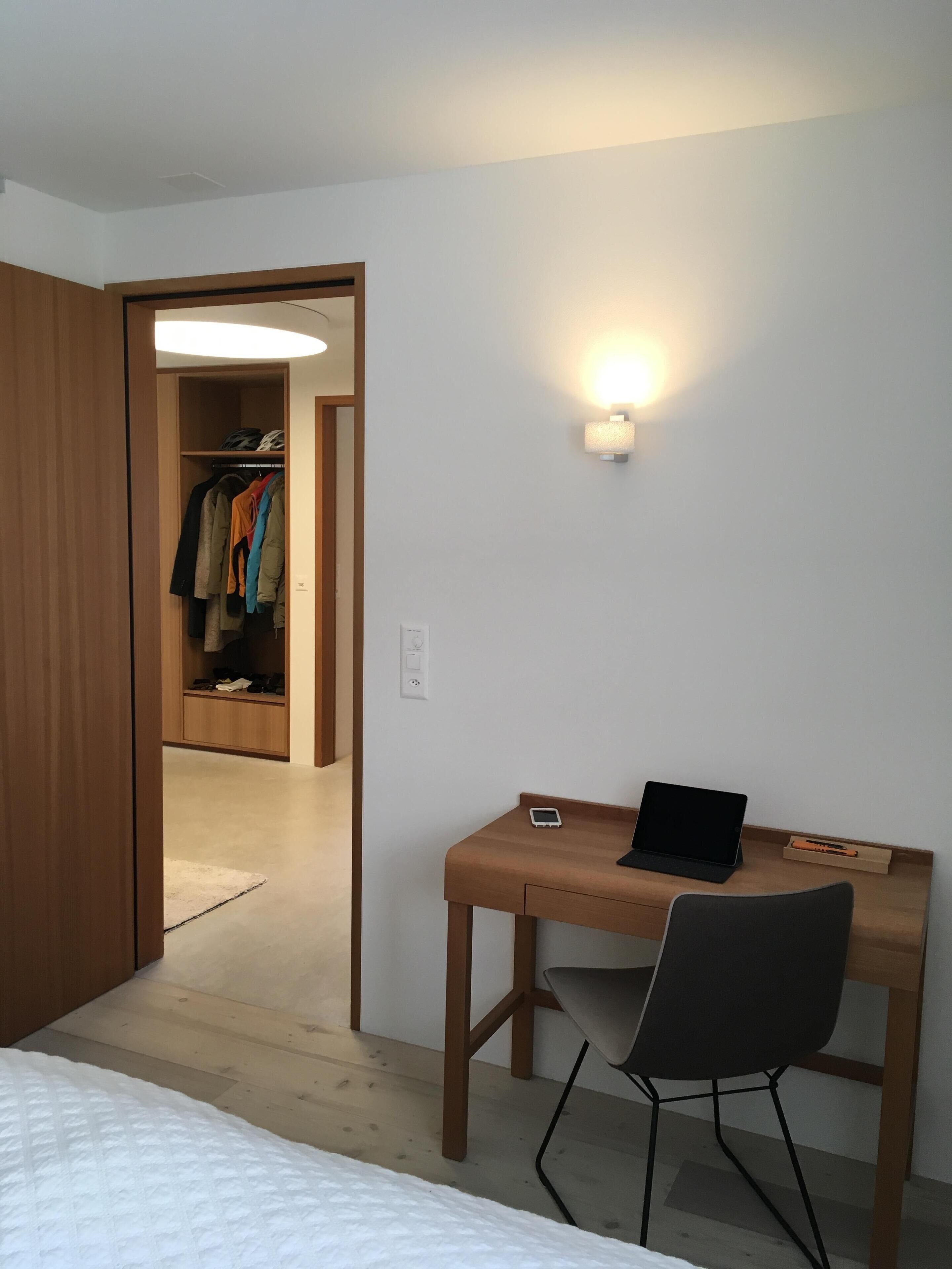 3 chambres, fer et planche à repasser, Wi-Fi, draps fournis