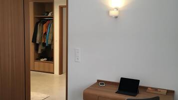 3 chambres, fer et planche Ă repasser, Wi-Fi, draps fournis