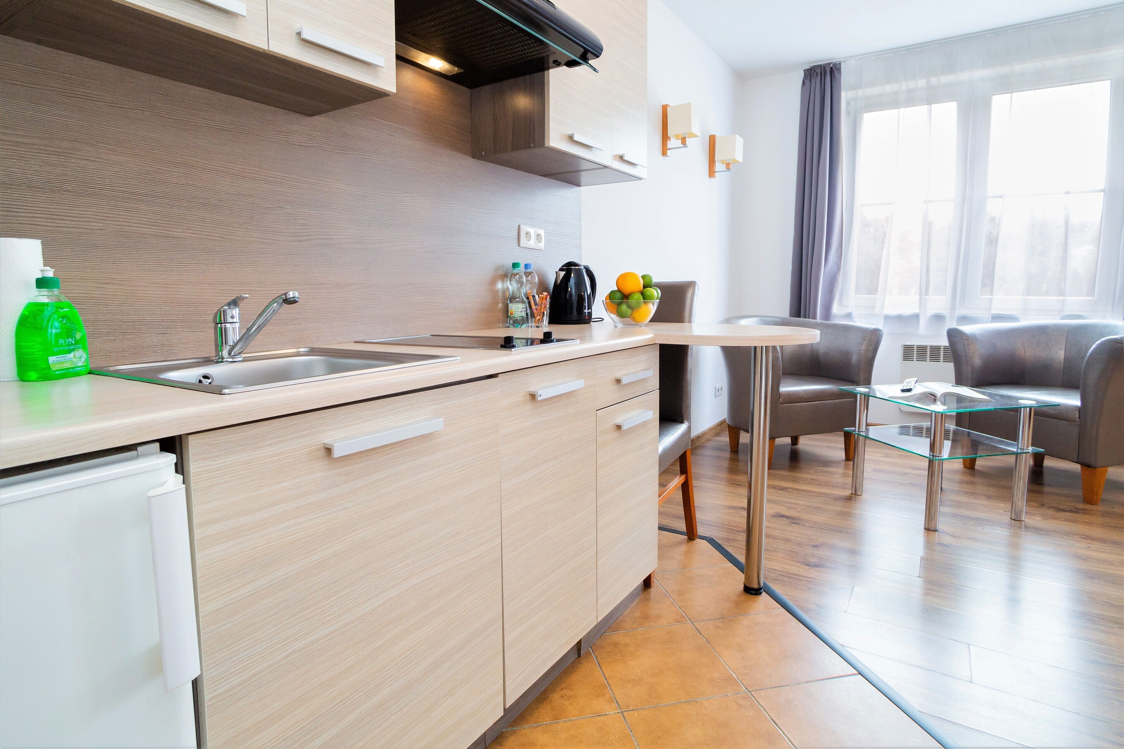 Basic Double Room, Kitchenette | Private kitchen | Fridge, stovetop, electric kettle, cookware/dishes/utensils
