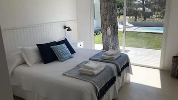 6 bedrooms