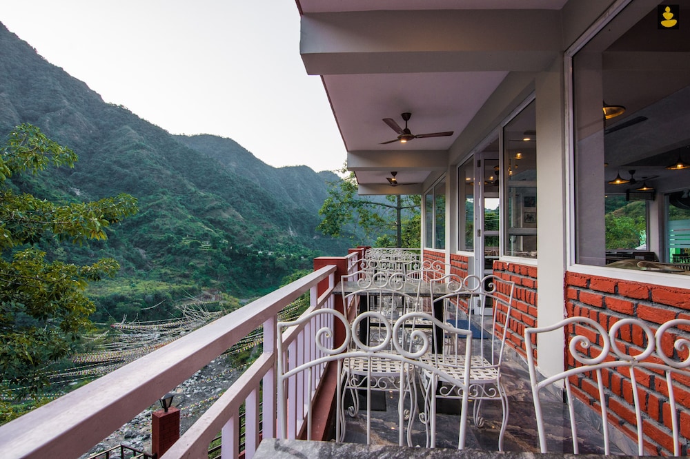 LivingStone River side Hills resort family Room