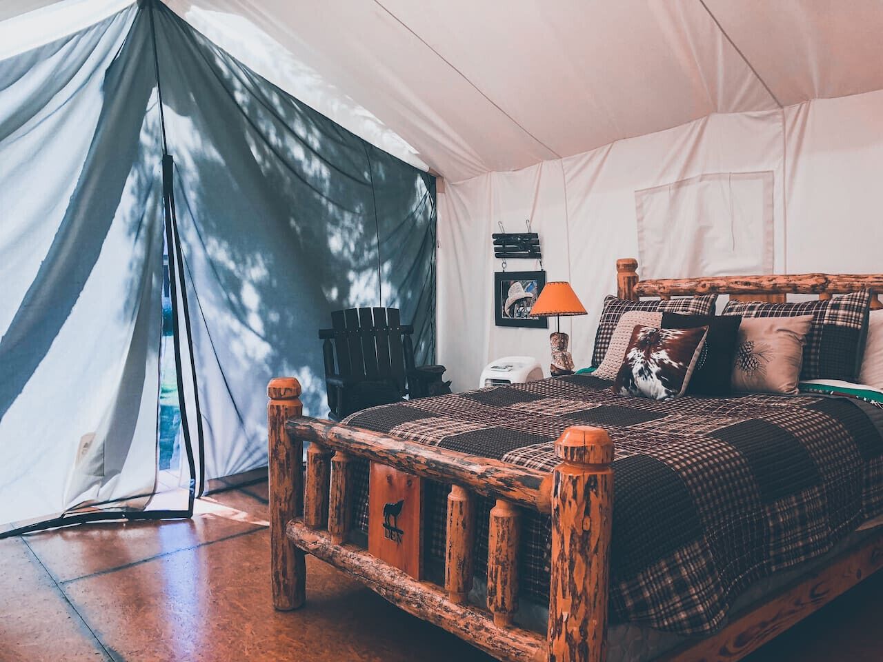 1 chambre, bureau, fer et planche à repasser, Wi-Fi