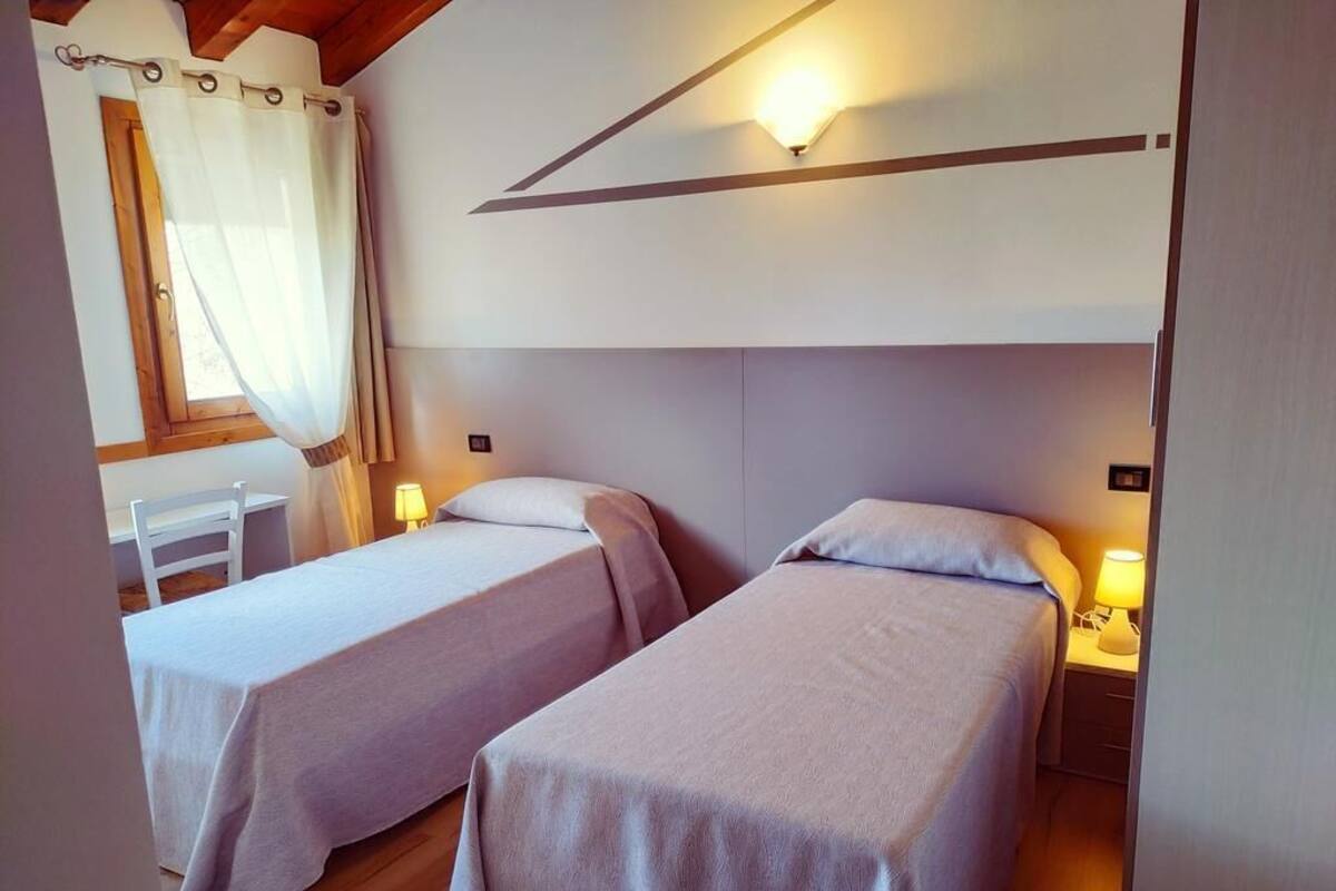 Twin Room | WiFi (free)