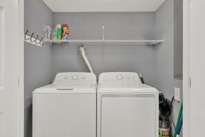 Interior - Silver Seas 303 (Tybee Island)