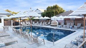 Apartment, 1 King Bed (Southern Elegance Carriage House) | Pool - Southern Elegance Carriage House (Savannah)