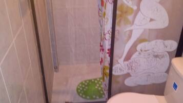 Shower, towels