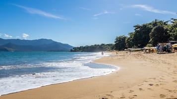 Playa en los alrededores