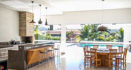 Ilha de Capitóli - Rancho no Kanto da Ilha em Capitólio