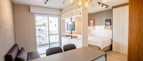 Studio | 1 bedroom, desk, free WiFi, bed sheets